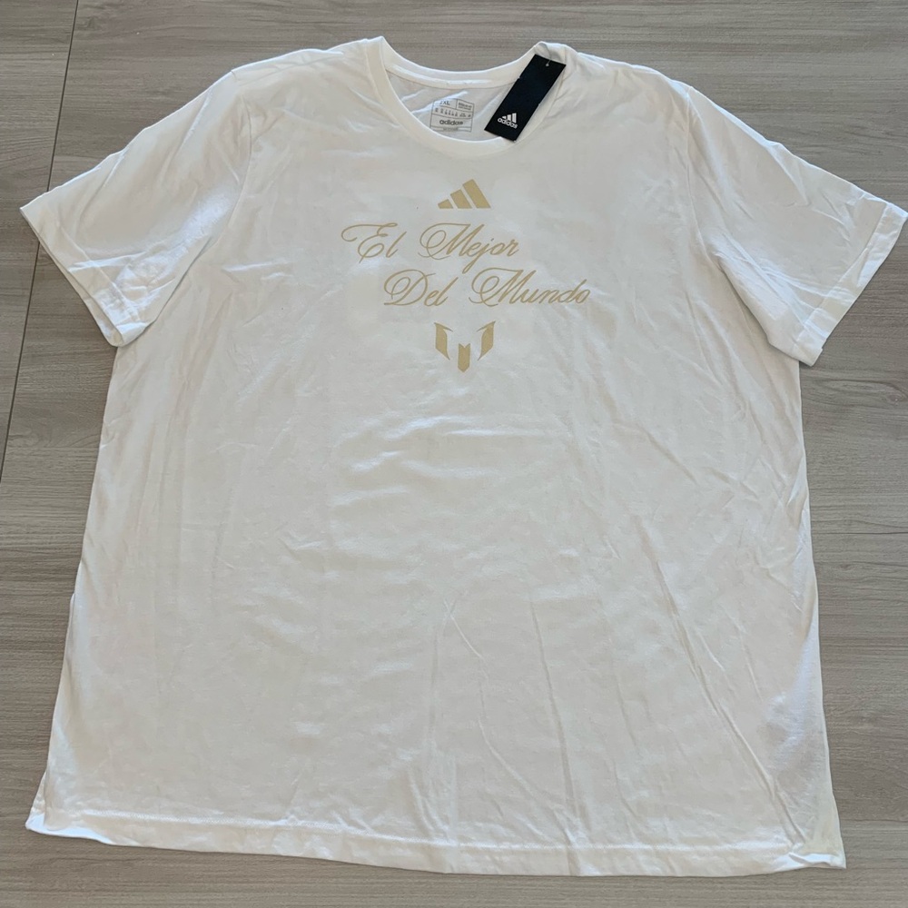 NWT Adidas Lionel Messi “El Mejor Del Mundo”  White Soccer Tshirt Men’s Size 2XL